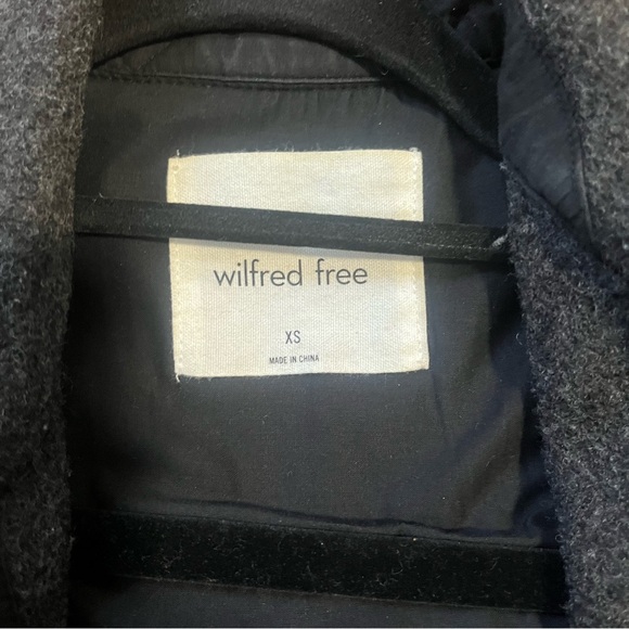 Aritzia Ganna Shirt Jacket - Grey, size XS - Picture 4 of 6